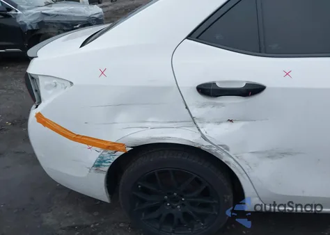 2015 Toyota Corolla S z USA, uszkodzony, nr VIN 2T1BURHE1FC434945